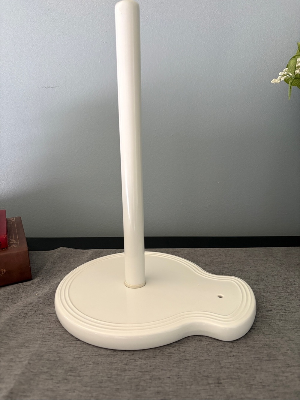 Nora Fleming White Paper Towel Holder - Picture 2 of 4